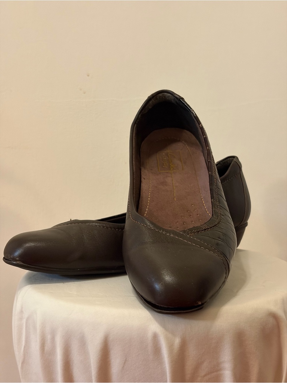 Women's Brown Leather Clark’s Ballet Flats 9m